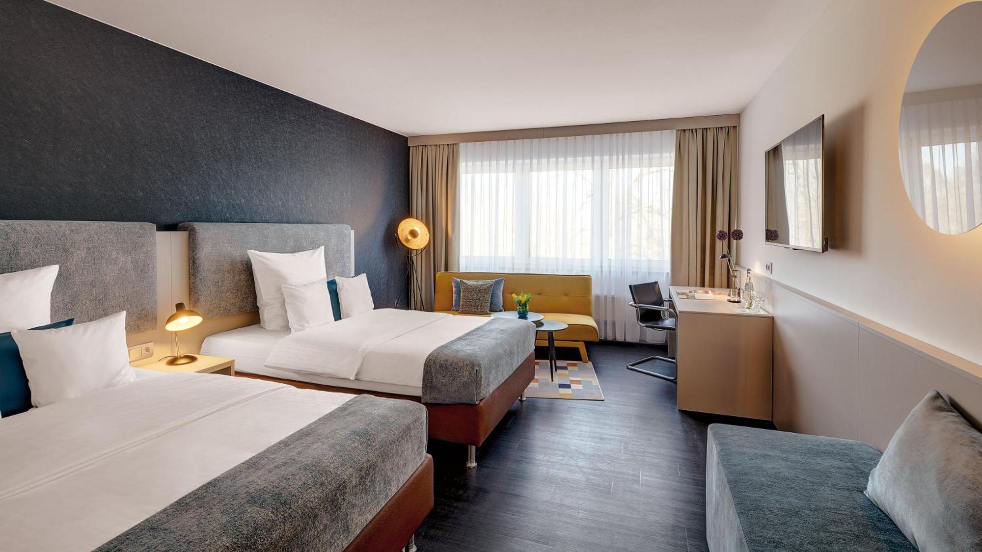 Hotel Central Hof  Bagian luar foto