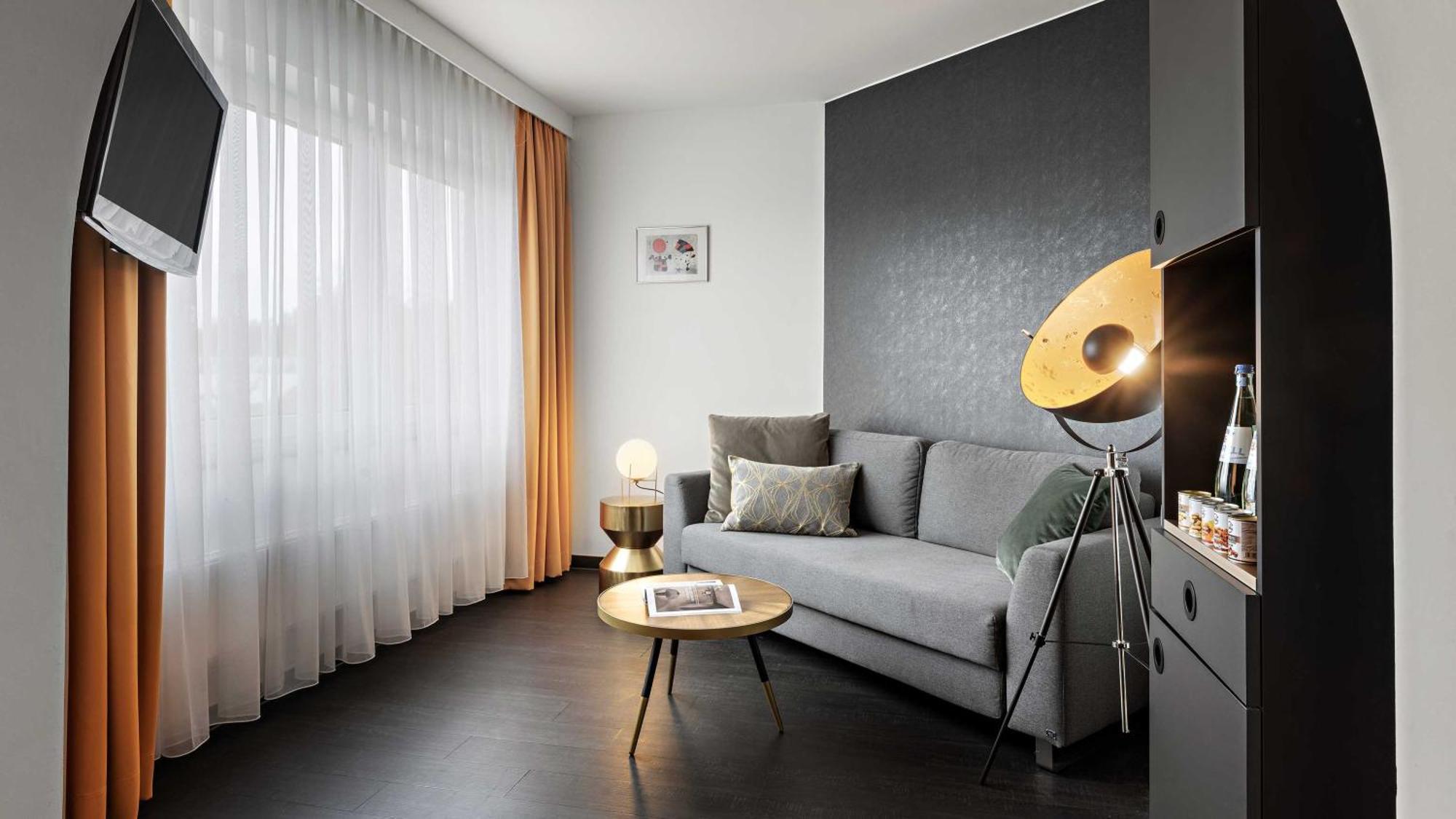 Hotel Central Hof  Bagian luar foto